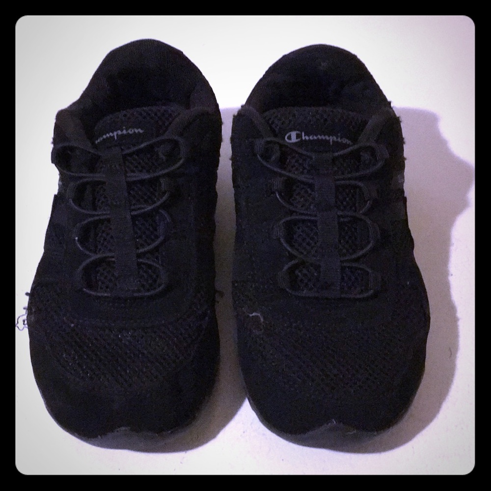 Champion comfy black shoes!